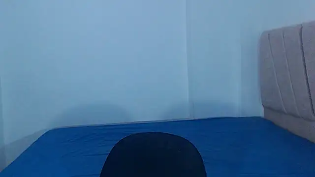 Snapshot of Valenntyna chatting on 21, 12, 2025 Valenntyna online show from 21, 12, 2025