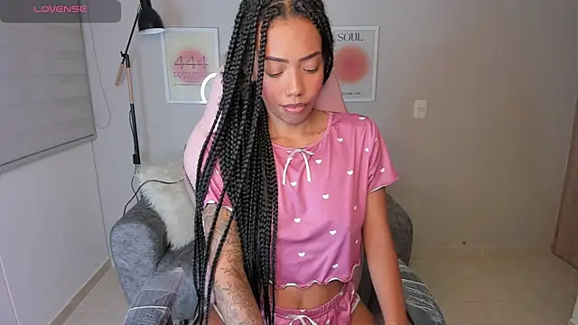 ashley 23  online show from 24, 4, 2026