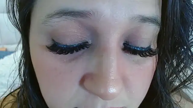 Kerly Doll online show from 3, 12, 2025