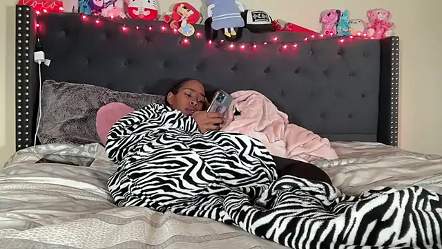 Cum2Charm online show from 26, 10, 2025