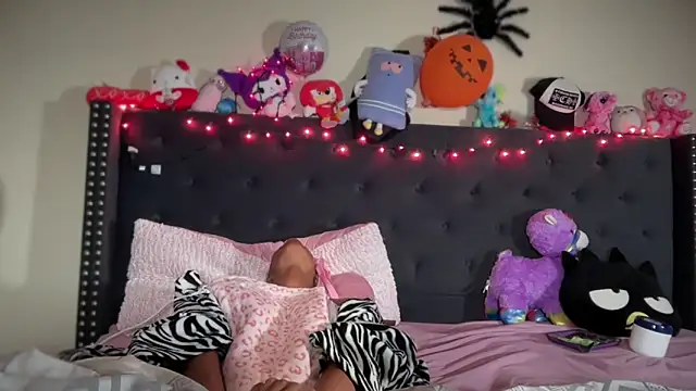 Cum2Charm online show from 31, 10, 2025