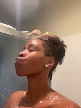 Cum2Charm online show from 20, 4, 2026