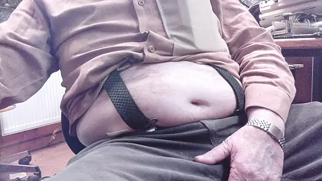 Snapshot of HaraldGermany chatting on 3, 12, 2025 HaraldGermany online show from 3, 12, 2025