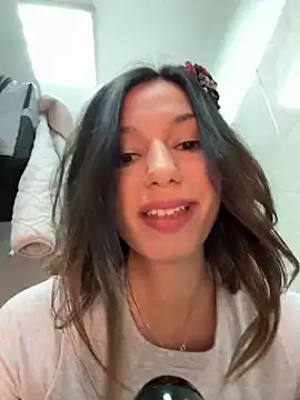  MiaQueen  online show from 16, 3, 2025