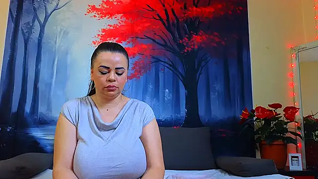 Snapshot of ElizabethEven chatting on 15, 2, 2025 ElizabethEven online show from 15, 2, 2025