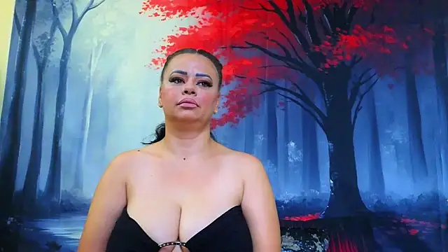 Snapshot of ElizabethEven chatting on 4, 10, 2025 ElizabethEven online show from 4, 10, 2025