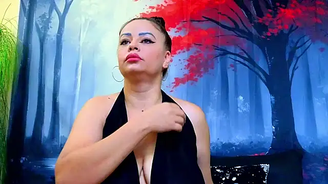 Snapshot of ElizabethEven chatting on 15, 10, 2025 ElizabethEven online show from 15, 10, 2025