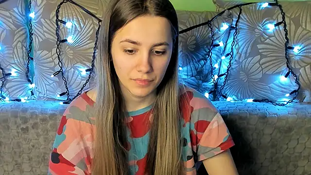 MaggieCake online show from 22, 2, 2025