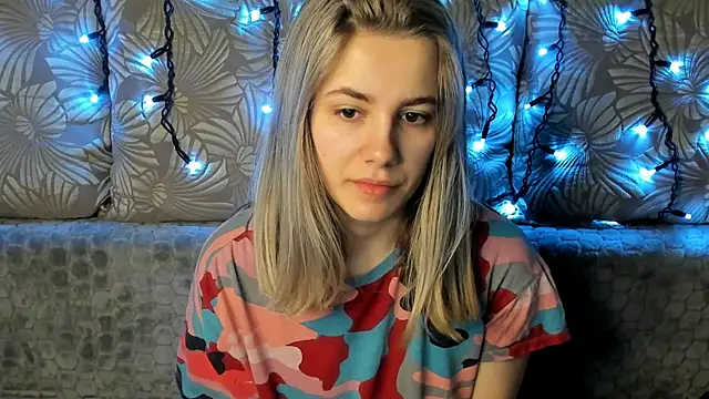 MaggieCake online show from 7, 3, 2025