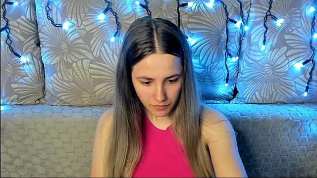 MaggieCake online show from 5, 6, 2026