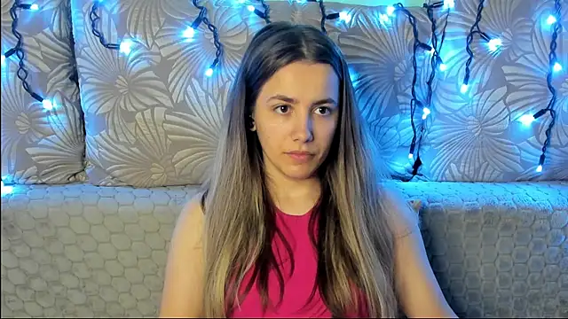 MaggieCake online show from 6, 6, 2026