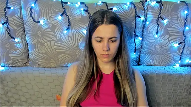 MaggieCake online show from 8, 6, 2026