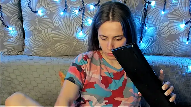 MaggieCake online show from 20, 6, 2026