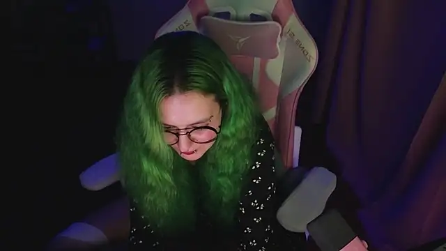 Ginger Stay online show from 25, 6, 2026
