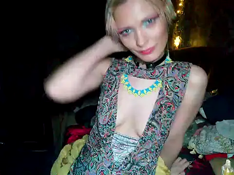 WildMissNiks online show from 23, 12, 2024