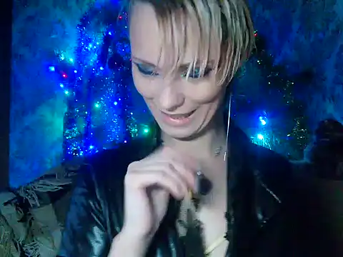 WildMissNiks online show from 28, 12, 2024