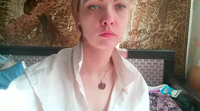 WildMissNiks online show from 13, 2, 2025