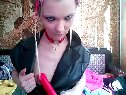 WildMissNiks online show from 24, 2, 2025