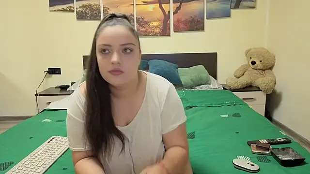 adelline online show from 20, 4, 2026