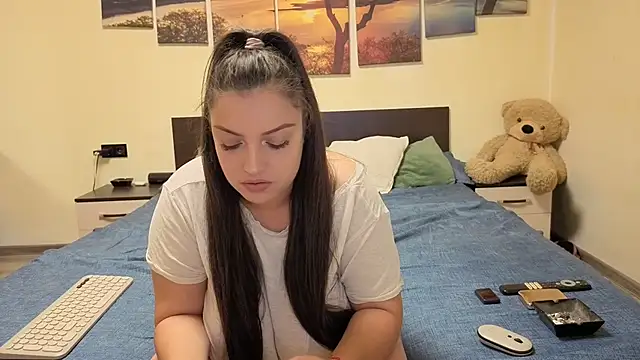 adelline online show from 27, 4, 2026