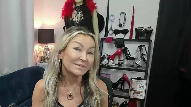 crystaLUX online show from 6, 7, 2026