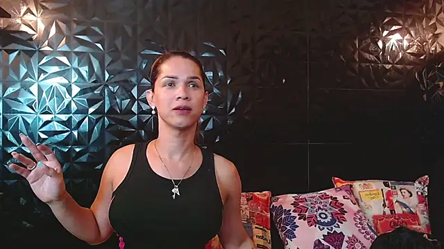 PINK  LOLA1 online show from 22, 4, 2026