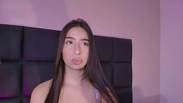 Snapshot of Christy_Sea chatting on 4, 6, 2026 Christy Sea online show from 4, 6, 2026