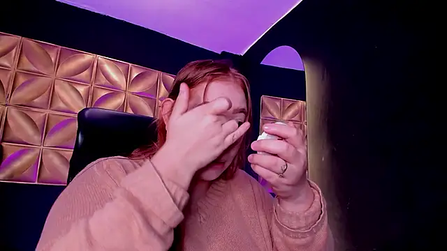 Snapshot of hannamartinn chatting on 30, 9, 2025 hannamartinn online show from 30, 9, 2025