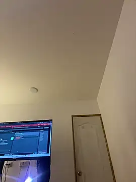 KallyMyller1 online show from 10, 4, 2026