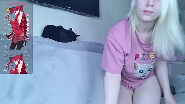 Snapshot of Evelyn_rabbit chatting on 19, 3, 2025 Evelyn rabbit online show from 19, 3, 2025