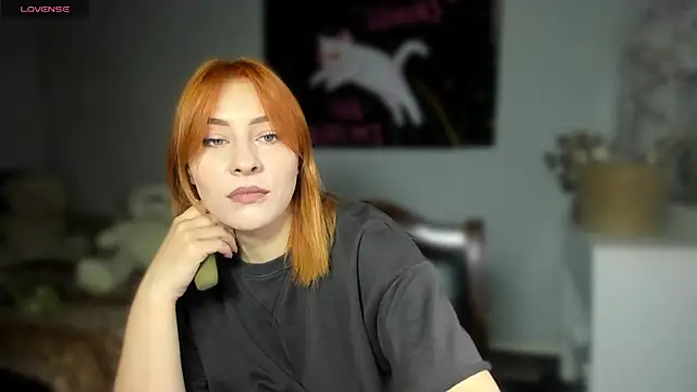 Snapshot of KindKristy chatting on 4, 5, 2026 KindKristy online show from 4, 5, 2026