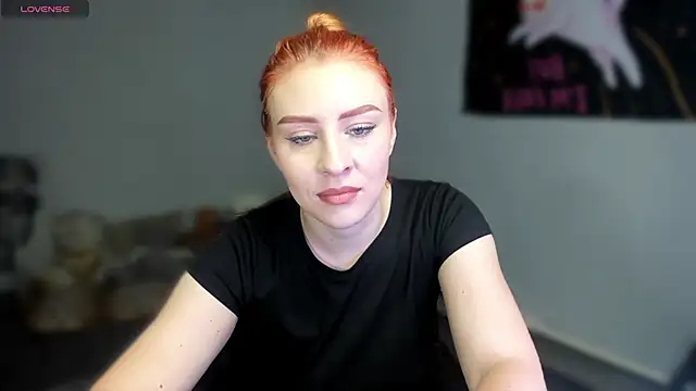 Snapshot of KindKristy chatting on 7, 6, 2026 KindKristy online show from 7, 6, 2026