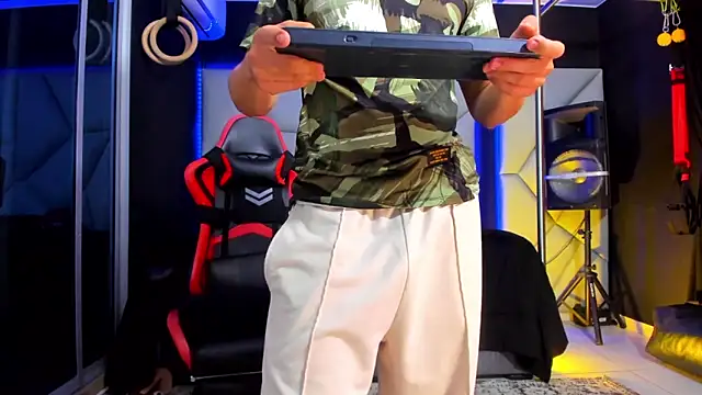 Aydenmiller96 online show from 28, 4, 2026