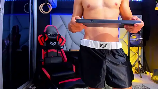 Aydenmiller96 online show from 29, 4, 2026