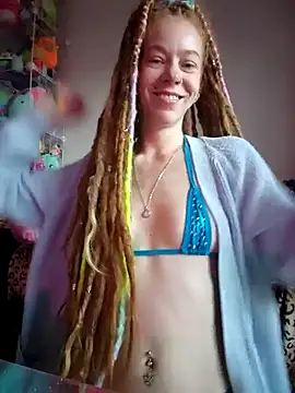 Snapshot of LucidLucy chatting on 1, 10, 2025 LucidLucy online show from 1, 10, 2025