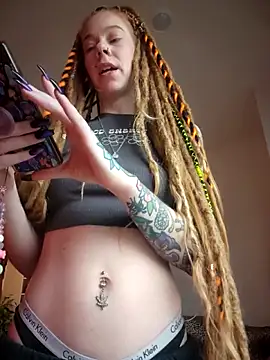 Snapshot of LucidLucy chatting on 19, 10, 2025 LucidLucy online show from 19, 10, 2025