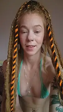 Snapshot of LucidLucy chatting on 7, 11, 2025 LucidLucy online show from 7, 11, 2025