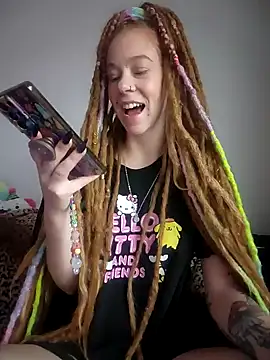 Snapshot of LucidLucy chatting on 28, 11, 2025 LucidLucy online show from 28, 11, 2025