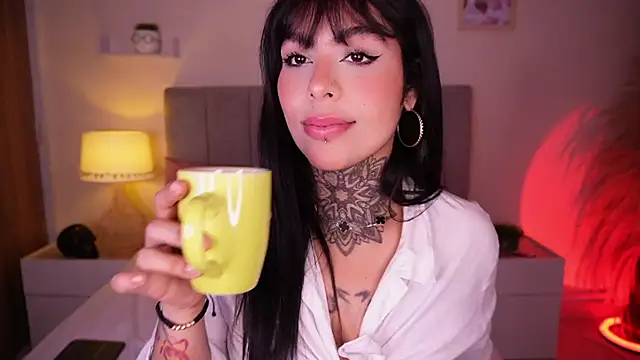 curvyliciousss online show from 17, 2, 2025