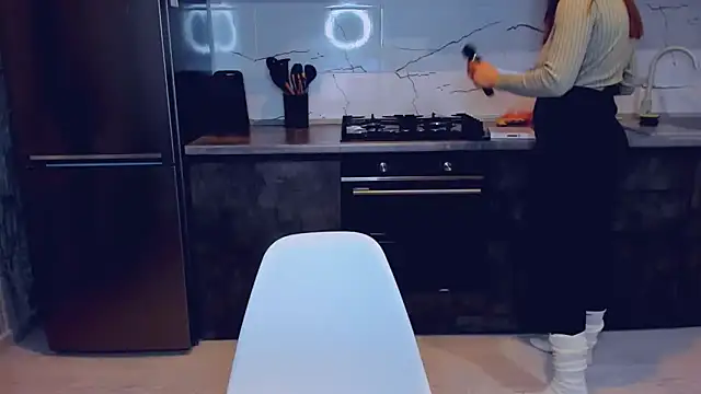 AlexiaDarren online show from 10, 2, 2025