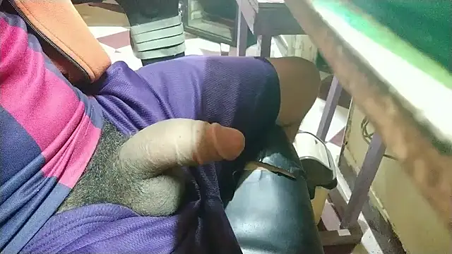 Snapshot of growing20yo chatting on 1, 12, 2024 growing20yo online show from 1, 12, 2024