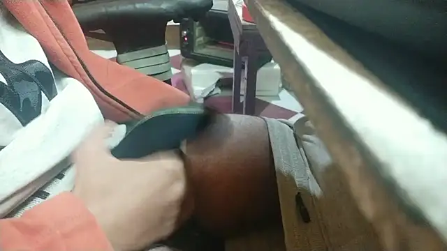 Snapshot of growing20yo chatting on 28, 12, 2024 growing20yo online show from 28, 12, 2024