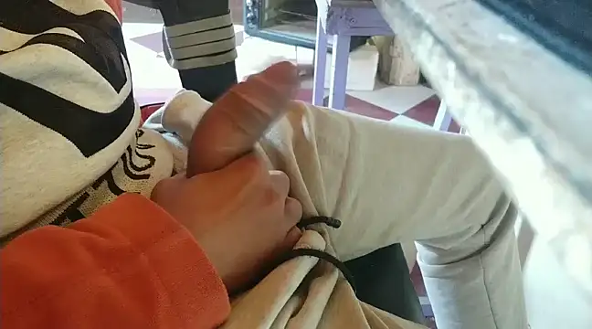 Snapshot of growing20yo chatting on 28, 12, 2024 growing20yo online show from 28, 12, 2024