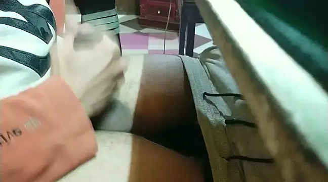 Snapshot of growing20yo chatting on 18, 2, 2025 growing20yo online show from 18, 2, 2025