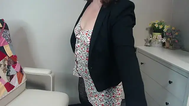 Snapshot of Adelewildx chatting on 10, 2, 2025 Adelewildx online show from 10, 2, 2025