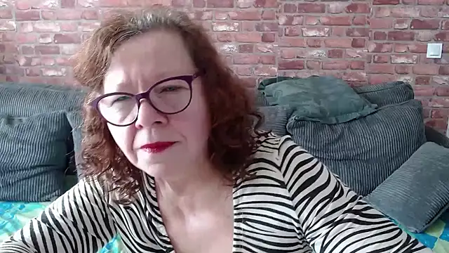 Snapshot of Adelewildx chatting on 22, 2, 2025 Adelewildx online show from 22, 2, 2025