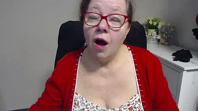 Snapshot of Adelewildx chatting on 24, 2, 2025 Adelewildx online show from 24, 2, 2025