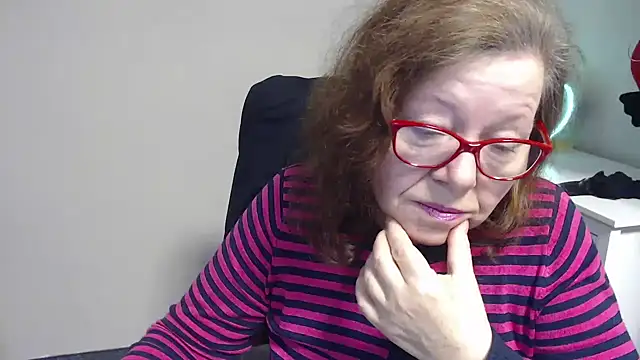 Snapshot of Adelewildx chatting on 3, 3, 2025 Adelewildx online show from 3, 3, 2025