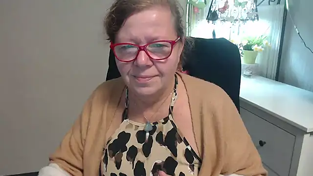 Snapshot of Adelewildx chatting on 17, 9, 2025 Adelewildx online show from 17, 9, 2025