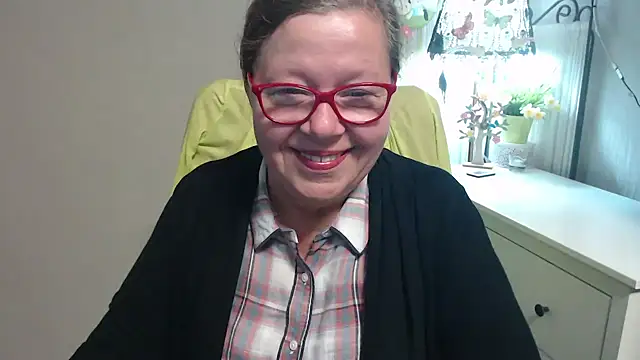 Snapshot of Adelewildx chatting on 1, 10, 2025 Adelewildx online show from 1, 10, 2025